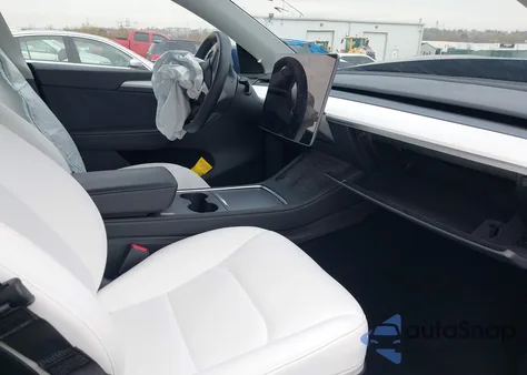 2023 Tesla Model Y Awd/Long Range Dual Motor All-Wheel Drive из США, поврежденный, VIN 7SAYGDEE8PA121641